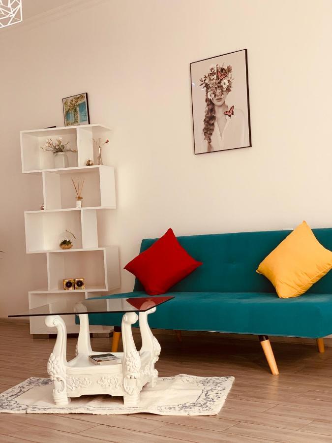 Sweet Apartment In Koutaïssi Extérieur photo