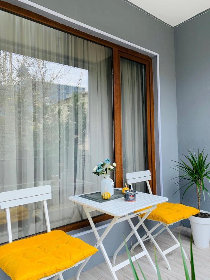 Sweet Apartment In Koutaïssi Extérieur photo