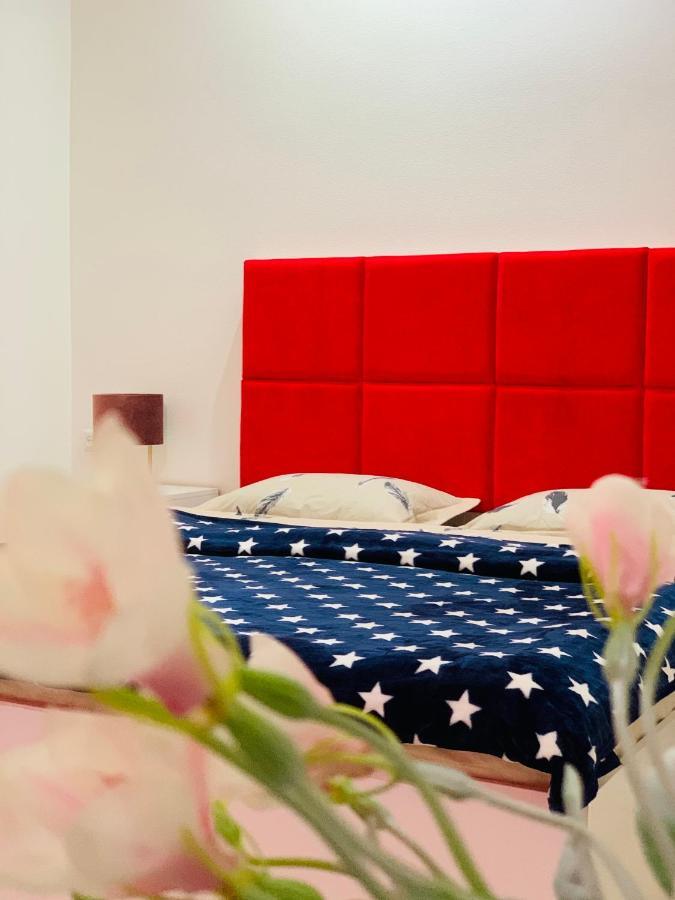 Sweet Apartment In Koutaïssi Extérieur photo