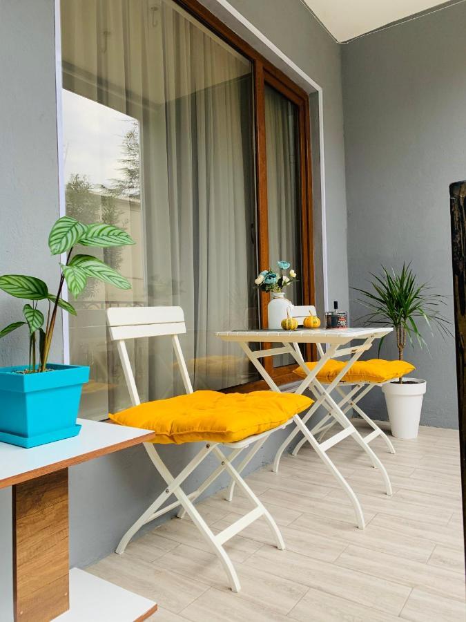 Sweet Apartment In Koutaïssi Extérieur photo
