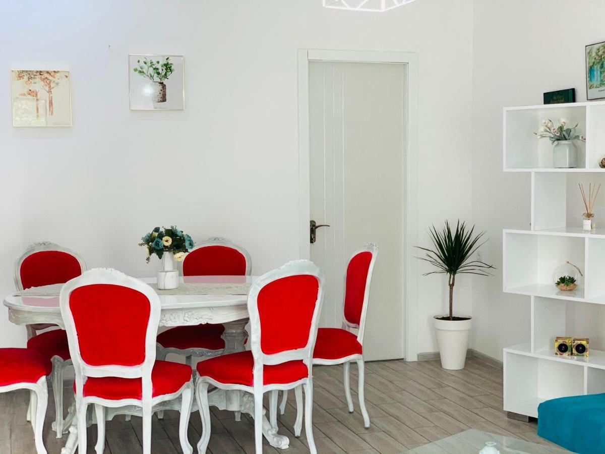Sweet Apartment In Koutaïssi Extérieur photo